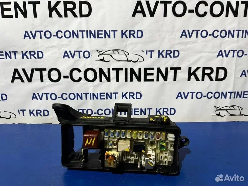Блок предохранителей Toyota Alphard MNH15 1MZ - миниатюра 2