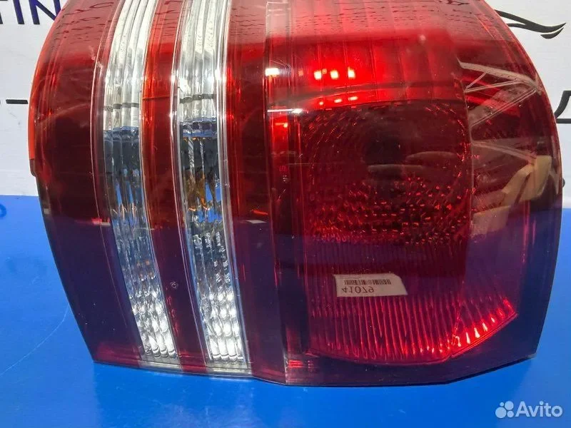 Стоп правый Toyota Alphard ANH10 2AZ - изображение 1