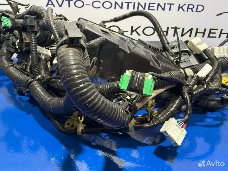 Блок предохранителей Honda Stepwgn RP3 L15B - миниатюра 3