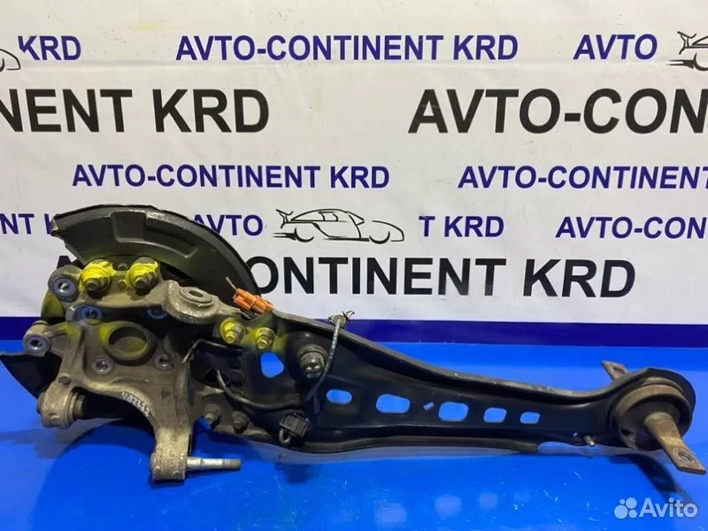 Поворотный кулак задний левый Honda Elysion RR1 - миниатюра 5
