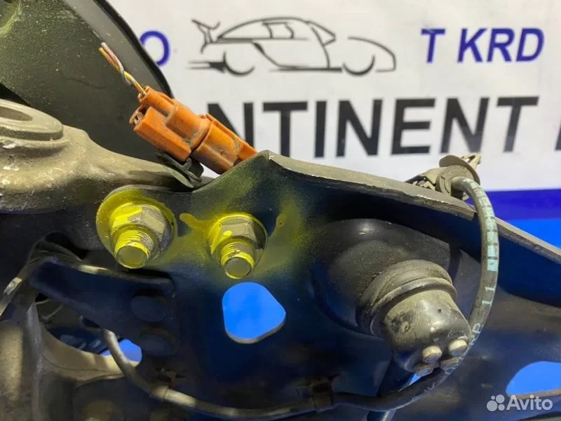 Поворотный кулак задний левый Honda Elysion RR1 - миниатюра 7