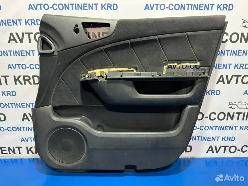 Обшивка двери передняя правая Honda Elysion RR1 - миниатюра 2