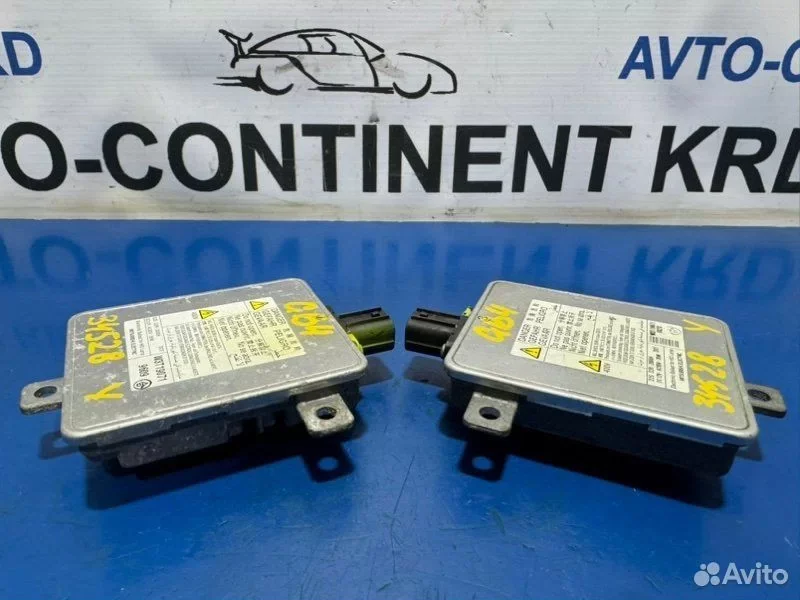 Блок розжига ксенона Honda Freed GB4 L15A