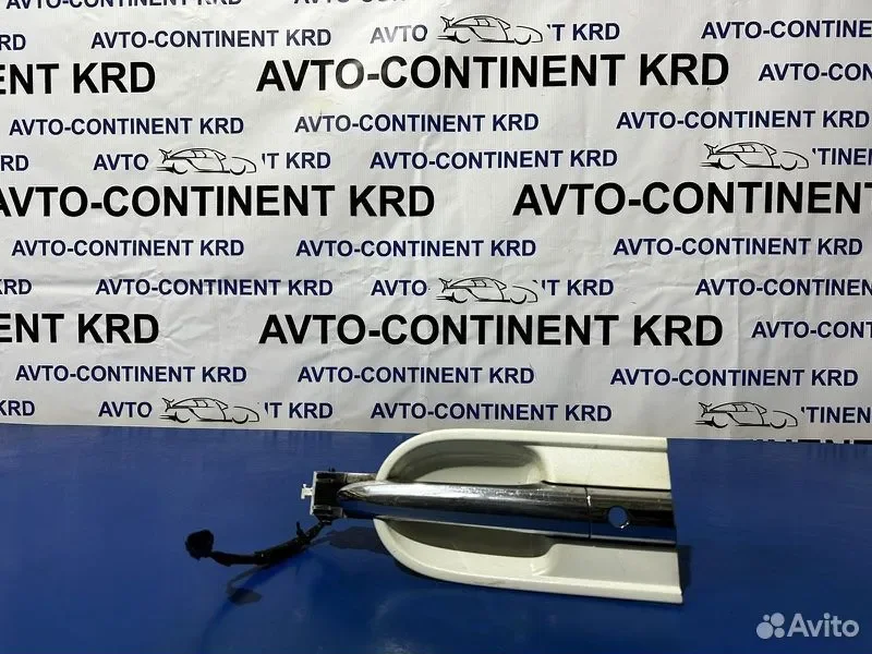 Ручка двери передняя правая Honda Elysion RR3 J30A - изображение 1