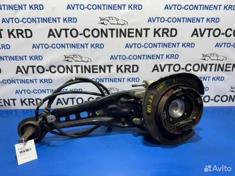 Поворотный кулак задний правый Honda Elysion RR3 - изображение 1