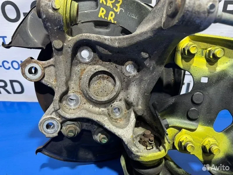 Поворотный кулак задний правый Honda Elysion RR3 - миниатюра 5