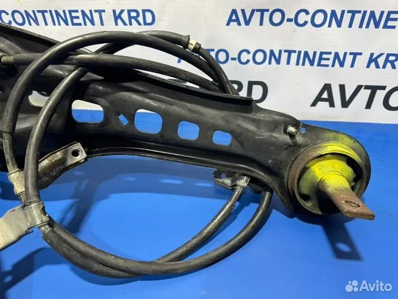 Поворотный кулак задний правый Honda Elysion RR3 - миниатюра 6