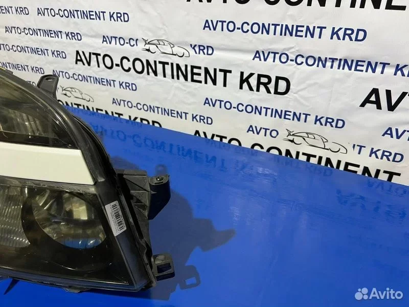 Фара передняя правая Toyota Voxy AZR60 1AZ - миниатюра 5