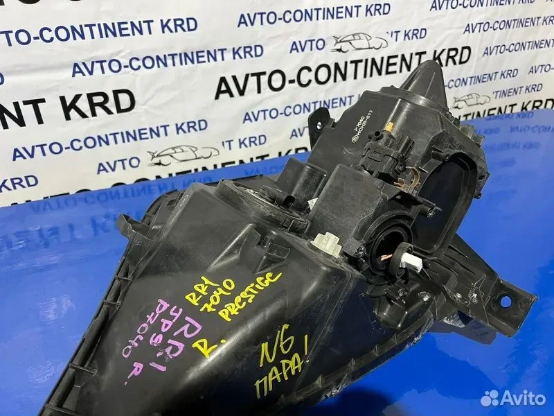 Фара передняя правая Honda Elysion RR1 K24A - миниатюра 5