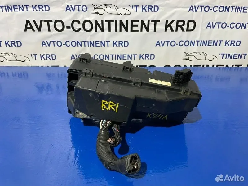 Блок предохранителей Honda Elysion RR1 K24A - миниатюра 3