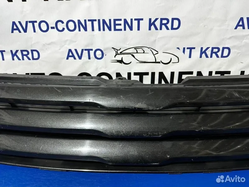 Решетка радиатора Toyota Noah AZR60 1AZ - миниатюра 3