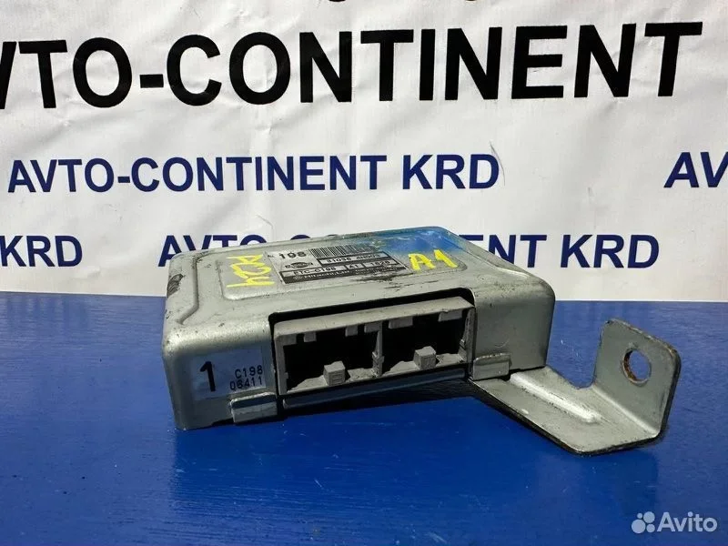 Блок переключения кпп Nissan Serena PC24 SR20 - миниатюра 3