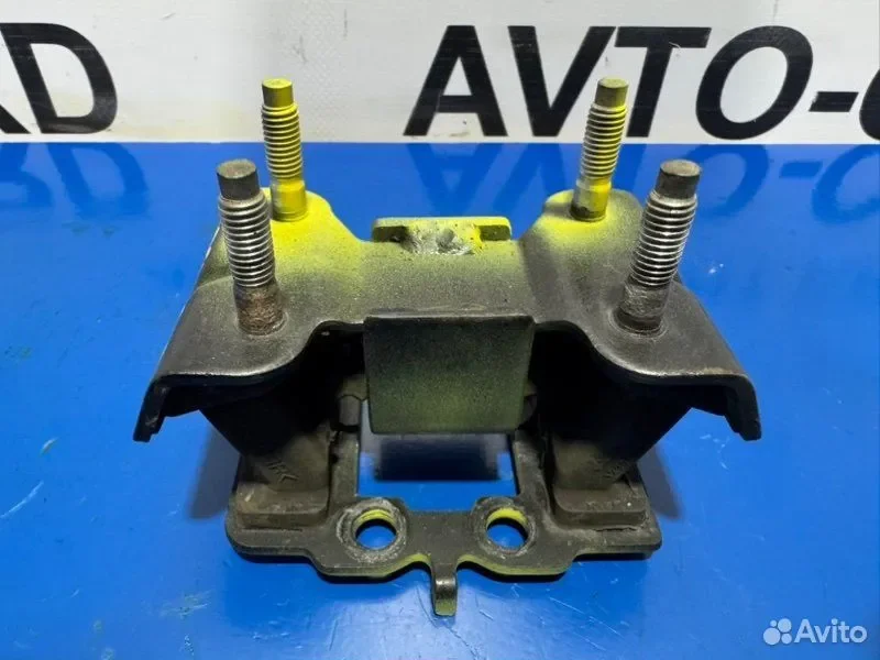 Подушка АКПП Toyota Crown GRS200 4GR - миниатюра 3