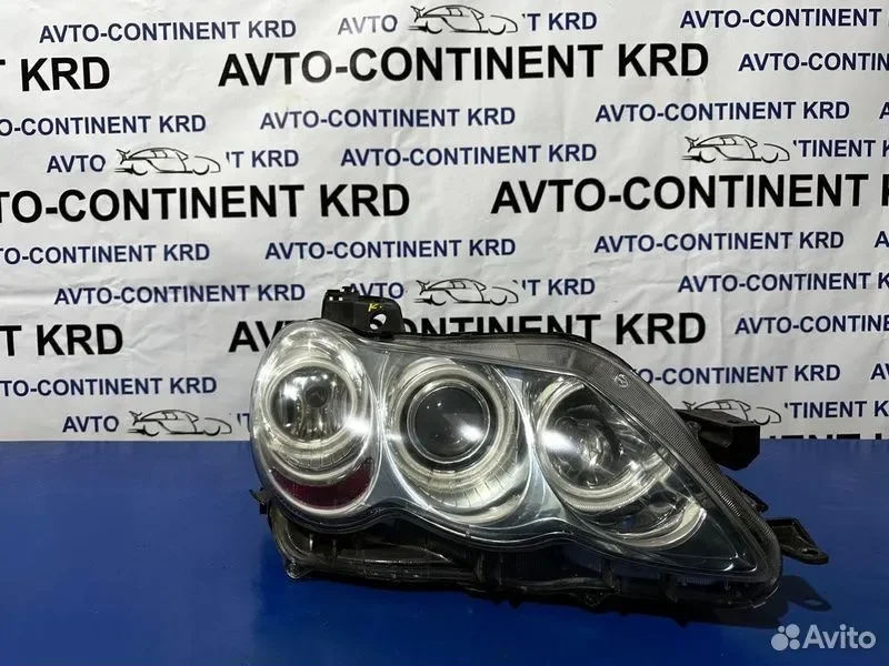 Фара передняя правая Toyota Mark X GRX120 4GR - изображение 1