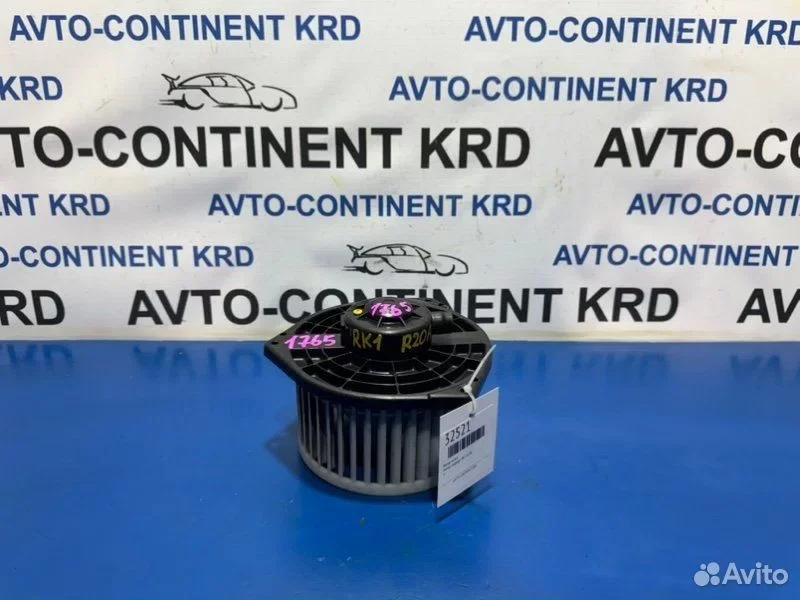Мотор печки Honda Stepwgn RK1 R20A - изображение 1