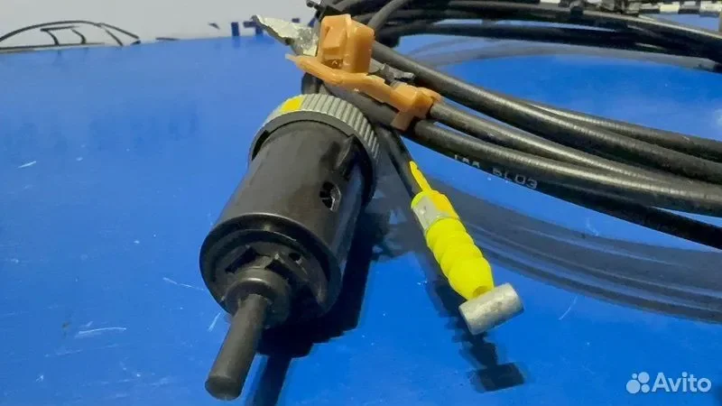 Тросик лючка бака Honda Stepwgn RP3 L15B - миниатюра 4