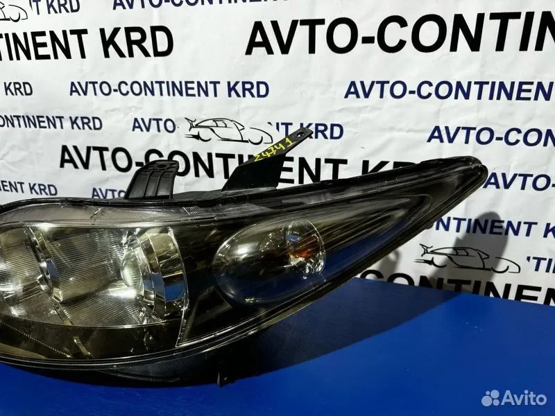 Фара левая Honda Elysion RR1 K24A - миниатюра 4