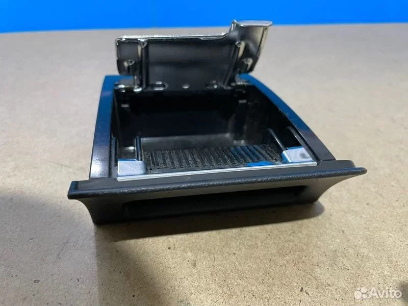 Пепельница Honda Elysion RR1 K24A - миниатюра 3