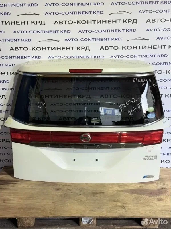 Дверь 5-я Nissan Elgrand TE52 QR25 - изображение 1