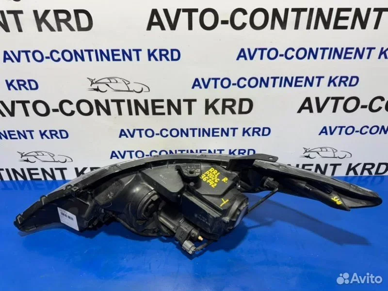 Фара правая Honda Elysion RR1 K24A - миниатюра 7