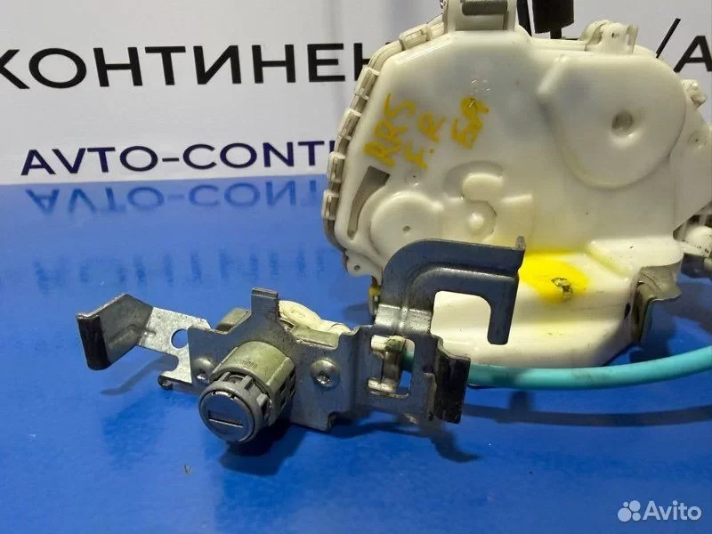 Замок двери передний правый Honda Elysion RR5 J35A - миниатюра 3