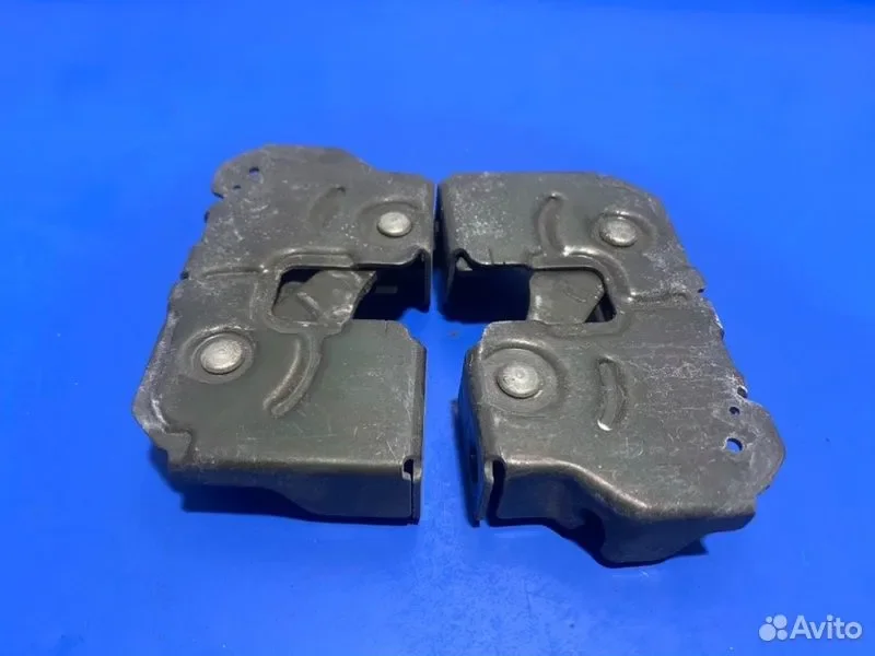 Замок капота Nissan Skyline V36 VQ25HR - миниатюра 4