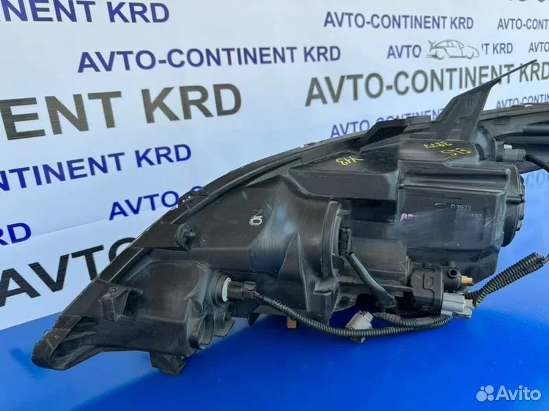 Фара правая Honda Elysion RR1 K24A - миниатюра 5
