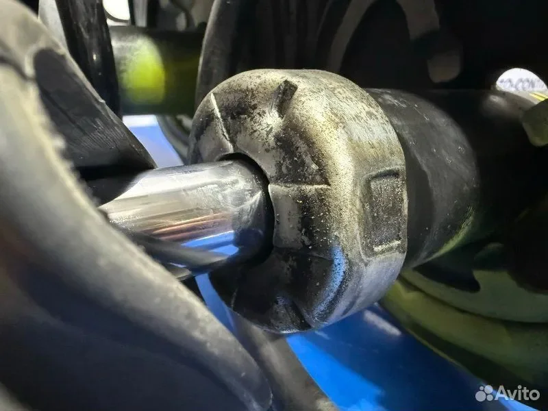 Стойка передняя Toyota Estima GSR55 2GR - миниатюра 4