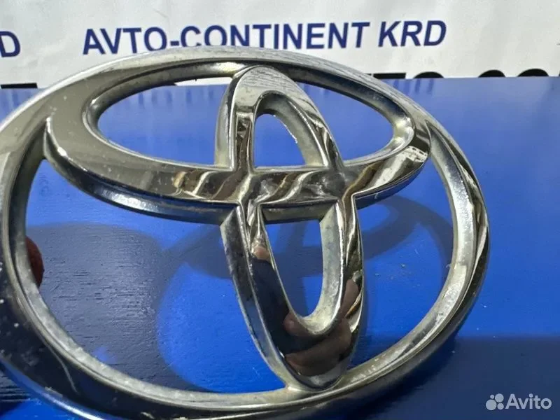 Эмблема 5-й двери Toyota Wish ZNE10 1ZZ - миниатюра 2