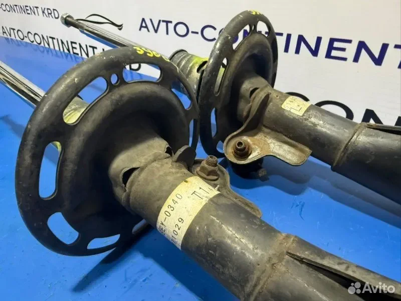 Амортизатор передний Honda Mobilio Spike GK1 L15A - миниатюра 5