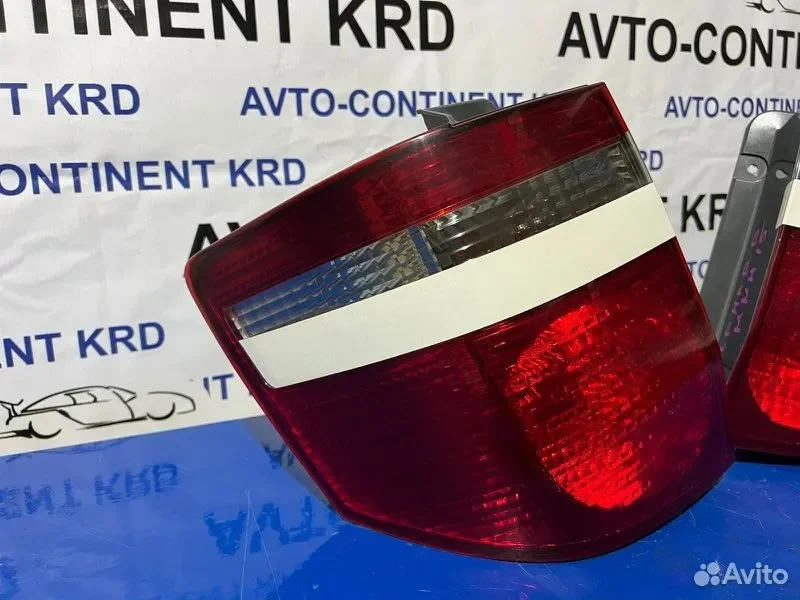 Стоп задний Toyota Alphard MNH15 1MZ - миниатюра 3