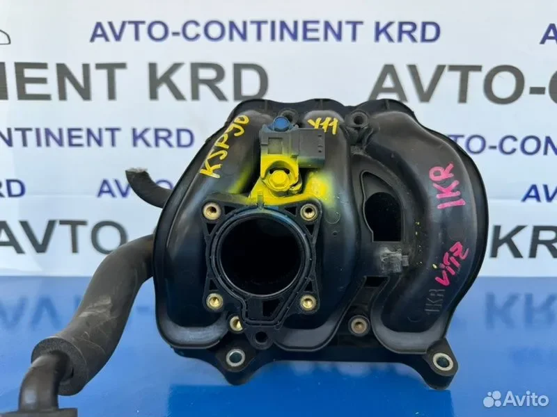 Коллектор впускной Toyota Vitz KSP90 1KR - изображение 1
