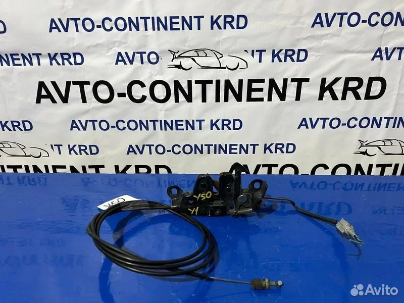Замок капота Nissan Fuga Y50 VQ25 - миниатюра 2