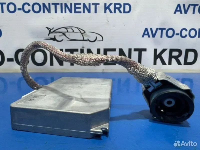 Блок розжига ксенона Toyota Alphard ANH10 2AZ - миниатюра 2