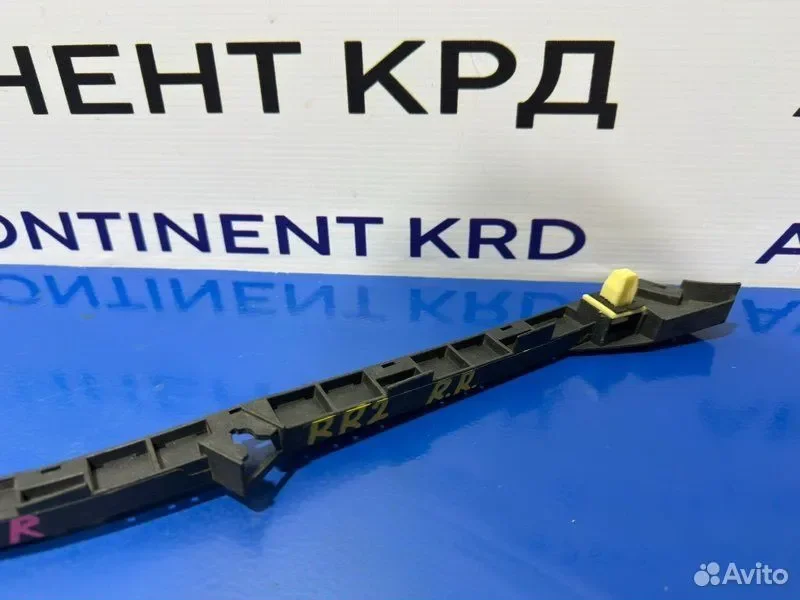 Крепление бампера заднее правое Honda Elysion RR2 - миниатюра 3