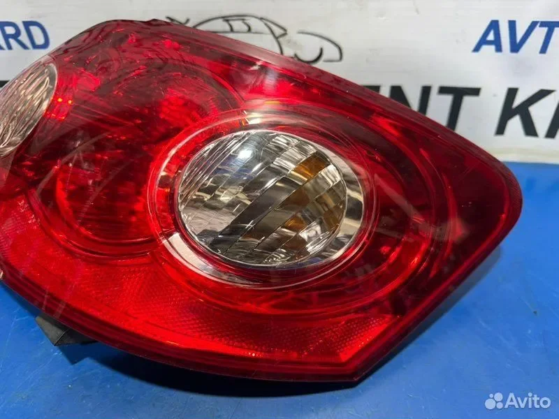 Стоп правый Toyota Mark X GRX125 4GR - изображение 1