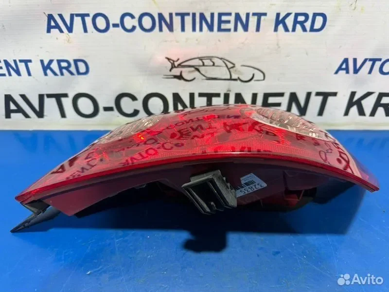 Стоп правый Toyota Mark X GRX125 4GR - миниатюра 2