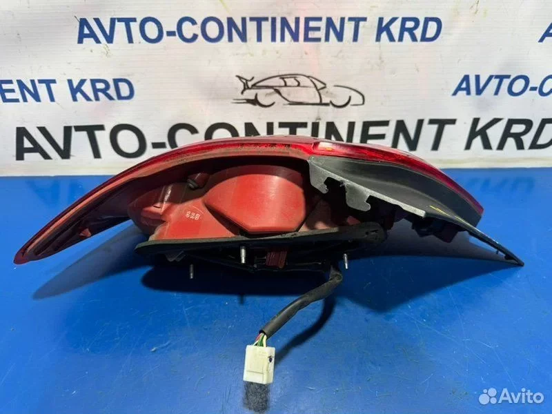 Стоп правый Toyota Mark X GRX125 4GR - миниатюра 3