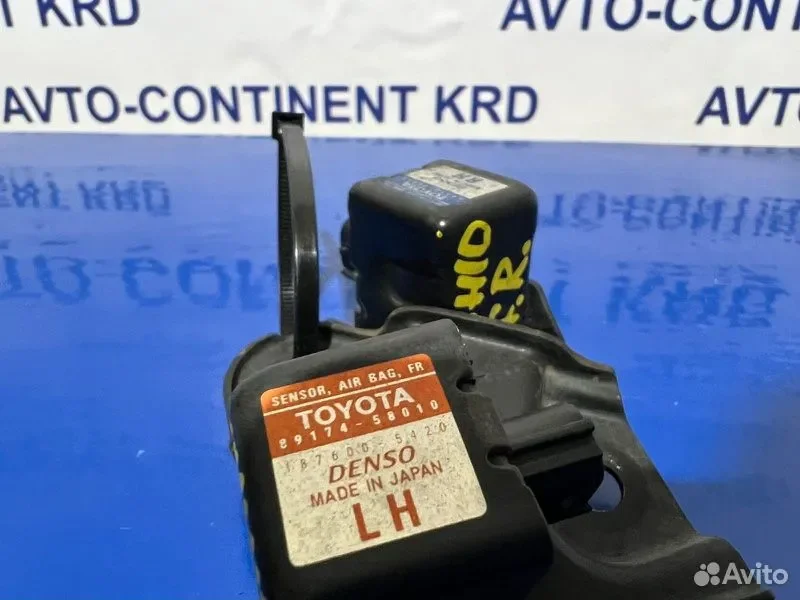 Датчик airbag передний Toyota Alphard MNH10 1MZ - миниатюра 3