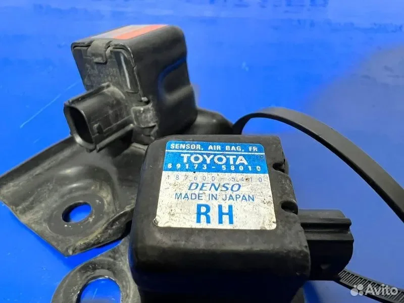 Датчик airbag передний Toyota Alphard MNH10 1MZ - миниатюра 4