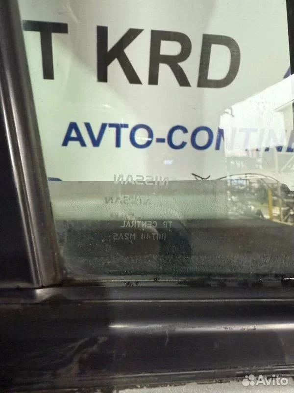 Дверь передняя правая Nissan Liberty RM12 QR20 - миниатюра 3