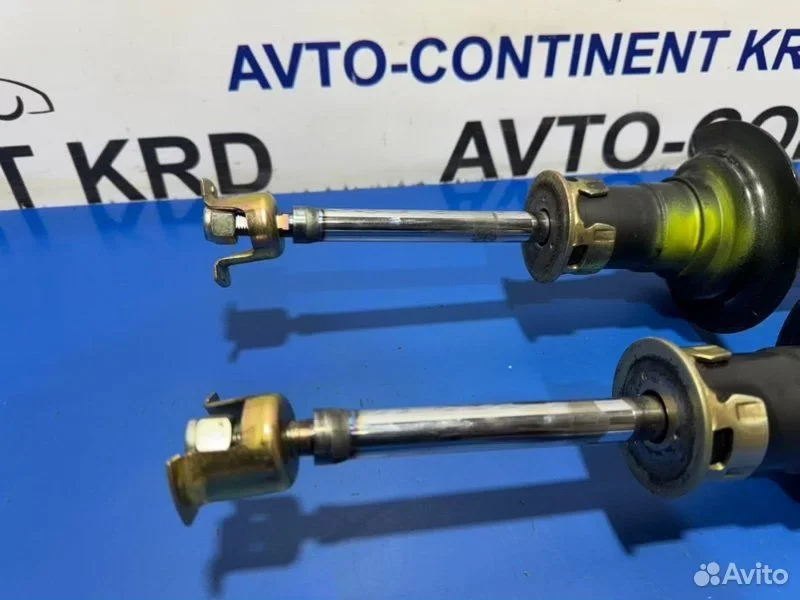Амортизатор передний Toyota Mark X GRX121 3GR - миниатюра 7