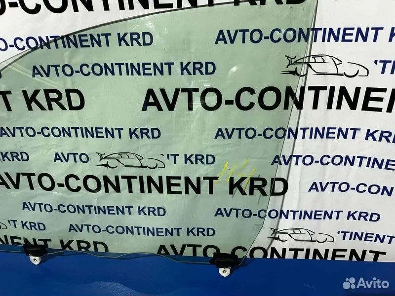 Стекло переднее левое Toyota Alphard ANH10 2AZ - изображение 1