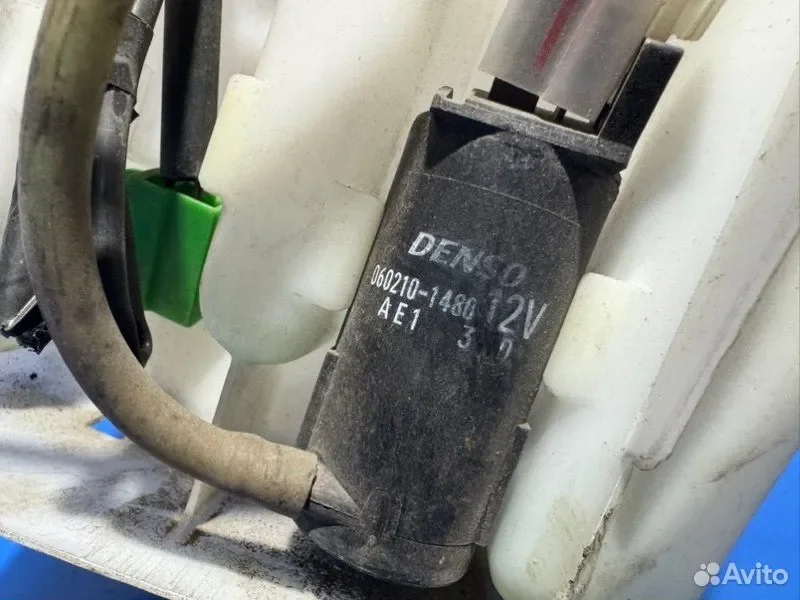 Бачок стеклоомывателя Mitsubishi Airtrek CU2W 4G63 - миниатюра 6