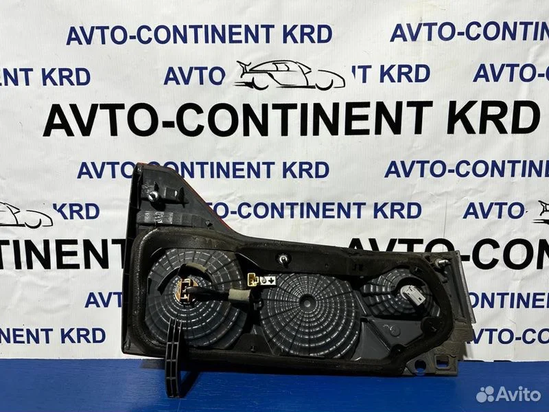 Стоп правый Toyota Alphard ANH10 2AZ - миниатюра 5