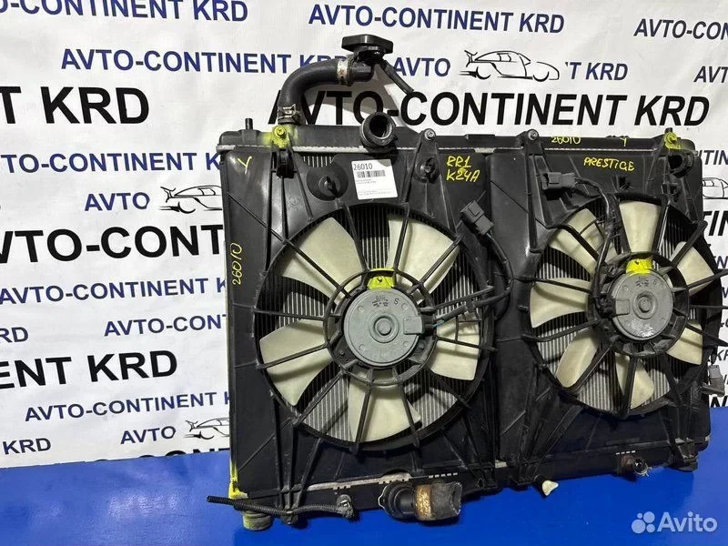 Радиатор основной Honda Elysion RR1 K24A - миниатюра 4