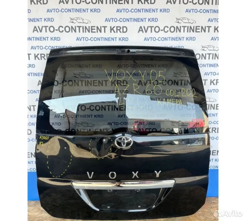 Дверь 5-я Toyota Voxy AZR60 1AZ - изображение 1