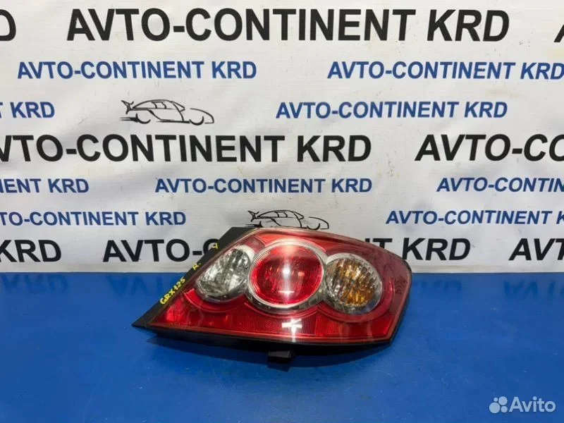 Стоп правый Toyota Mark X GRX120 4GR - изображение 1