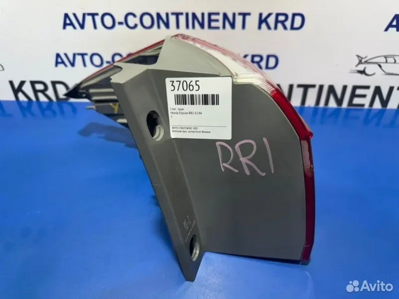 Стоп правый Honda Elysion RR1 K24A - миниатюра 4