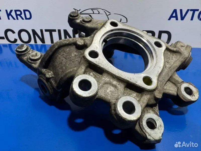 Поворотный кулак задний правый Honda Elysion RR1 - миниатюра 2